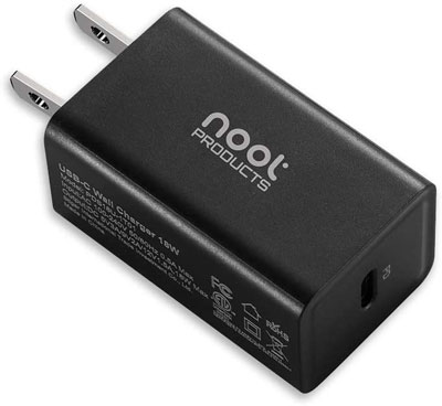 8. Noot products compact iPhone 12 Charger