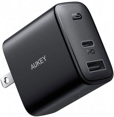 3. AUKEY iPhone 12 Fast Charger