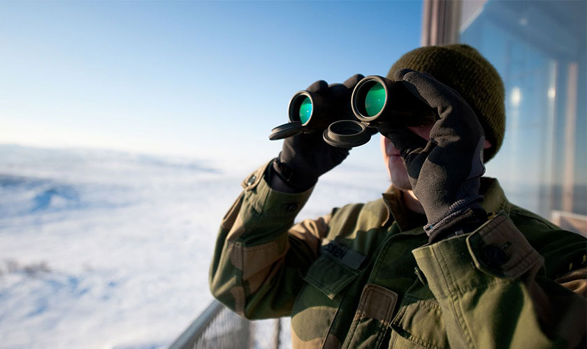 Best Binoculars Under 300